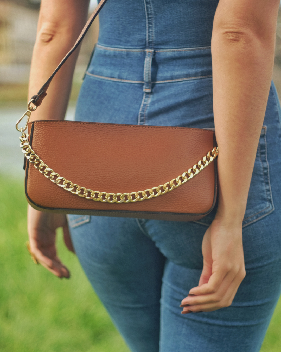 The Vittoria Brown – Sculptural handbag handmade in genuine Italian leather in Florence by SarabyJG