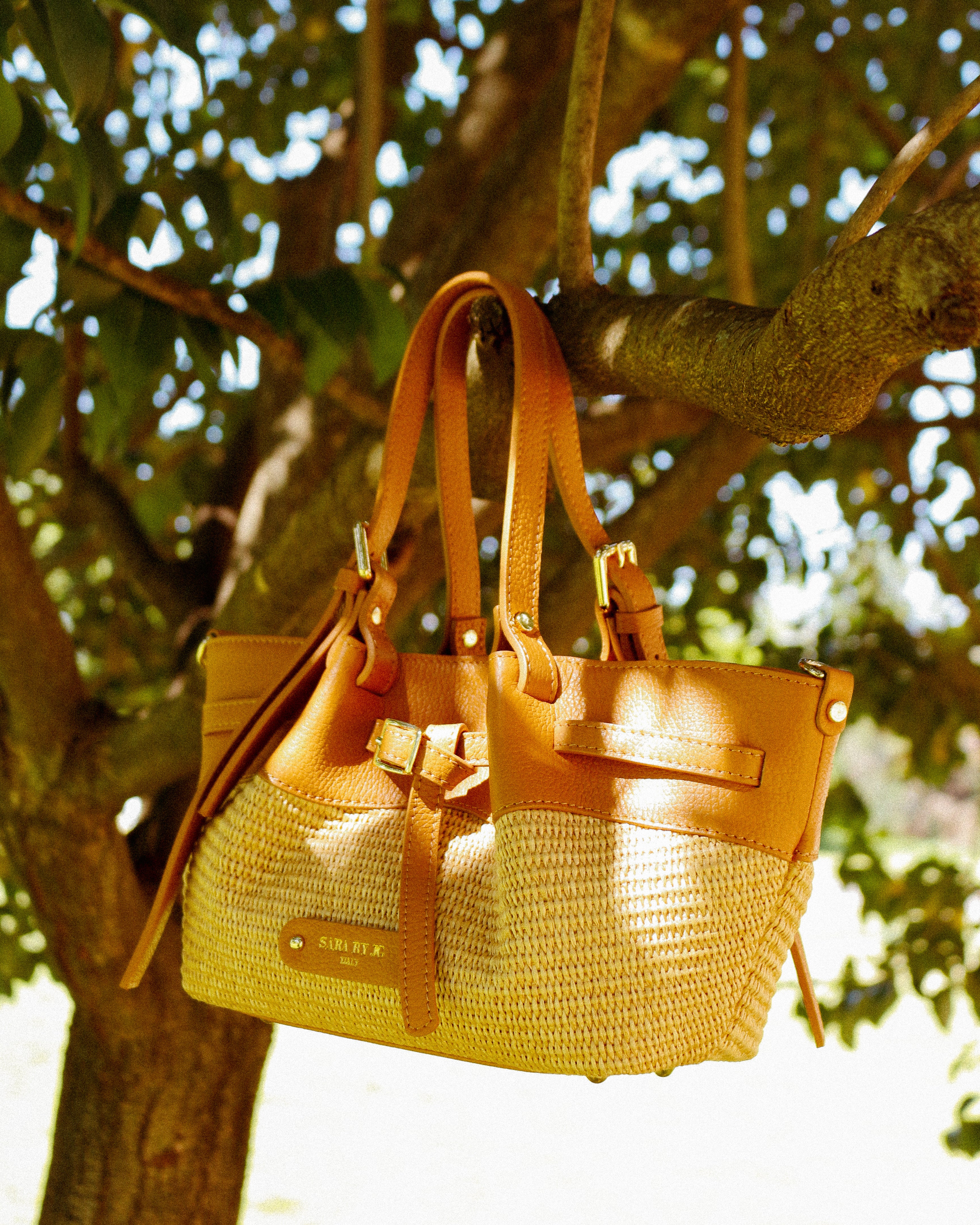 L'Enigmatica - Raffia